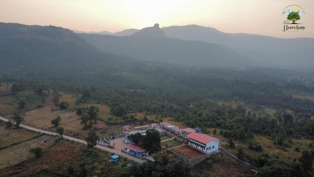 Hotel Happy Land Farm Karjat Exterior foto