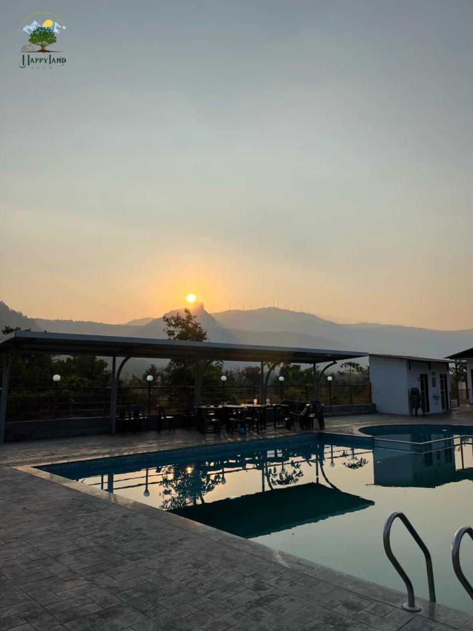 Hotel Happy Land Farm Karjat Exterior foto
